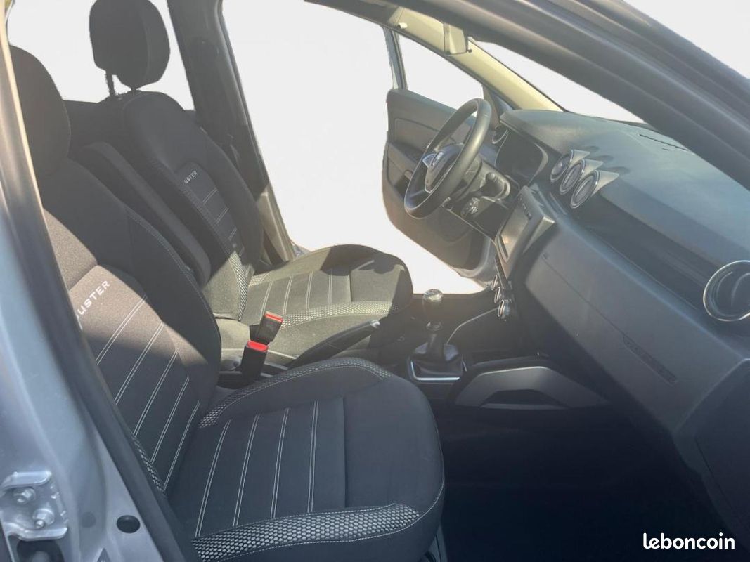 Dacia Duster 1.5 Blue dCi 115ch Prestige 4x2 (image 18)