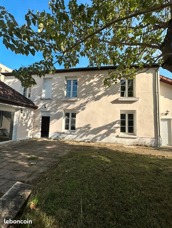 Maison 10 pièces 170 m² · à Troyes · 170 m² · 169 000 €