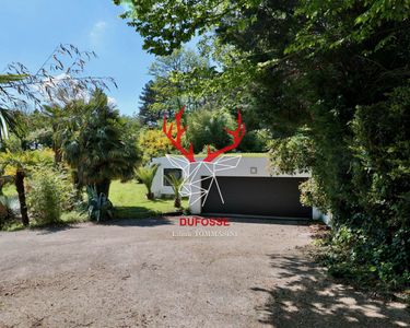 Maison 1 890 000 € - 305 m²