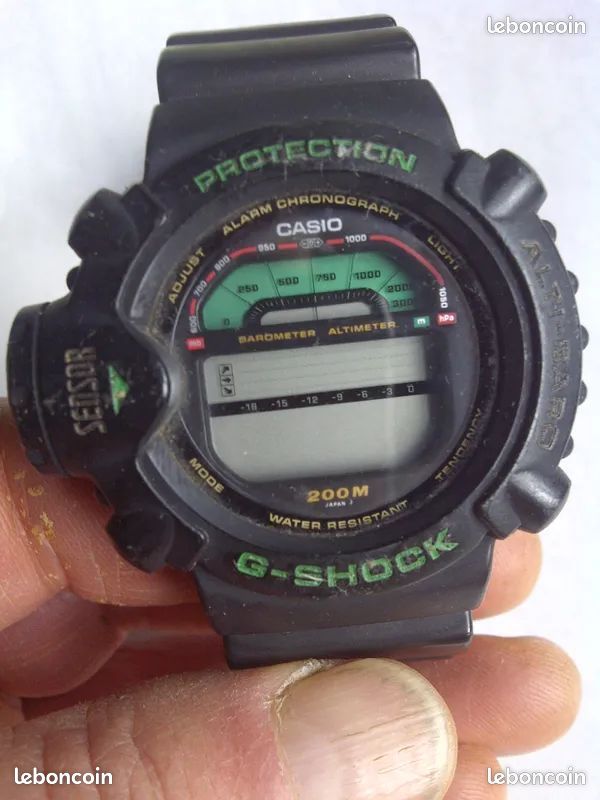 Montre casio alti-metre-barometre Sport Plein air