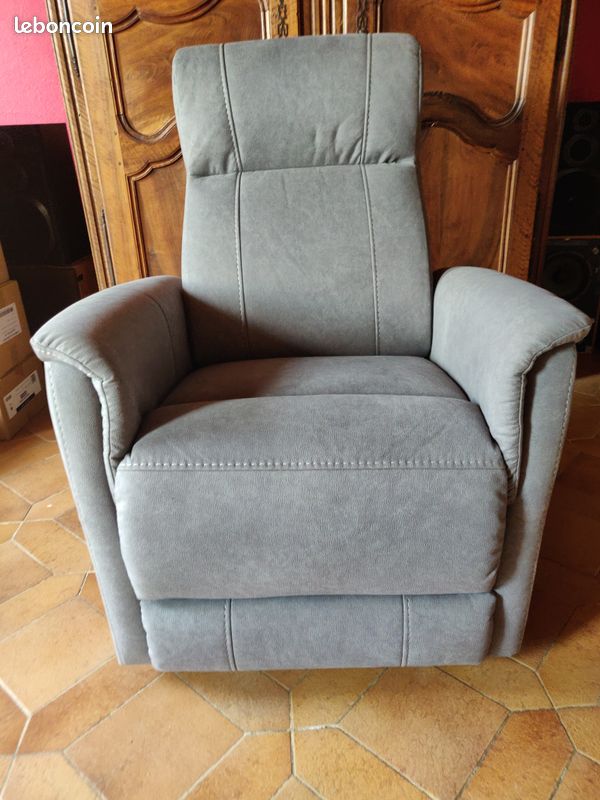 Fauteuil releveur électrique (image 1)