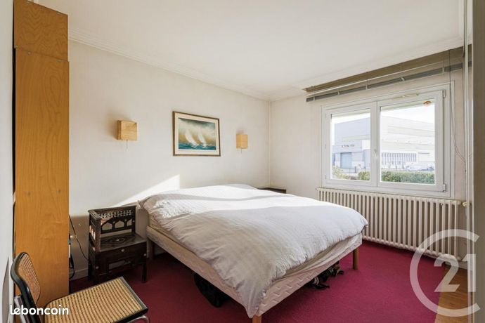 Maison 9 pièces 220 m² — 11