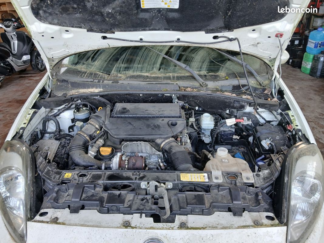 Pieces detachees fiat punto iii 1.3jtd multijet 75cv de 2013 (image 1)