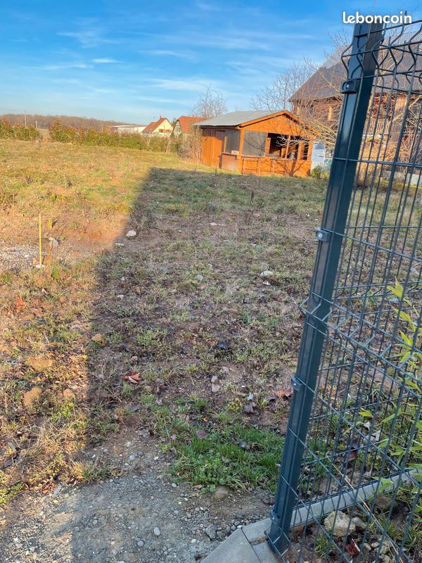 Terrain constructible 692 m² Houssen · 230 000 €