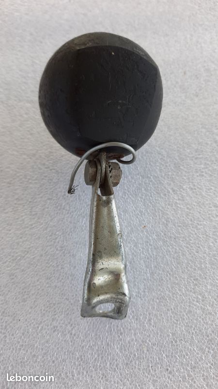 Phare Avant Vélo Ancien Années 30 - Rouge - Pièce D'époque Pour Cycliste Vintage