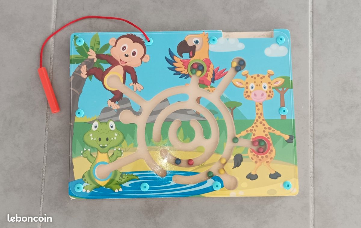 Labyrinthe billes aimanté pour enfants (image 1)