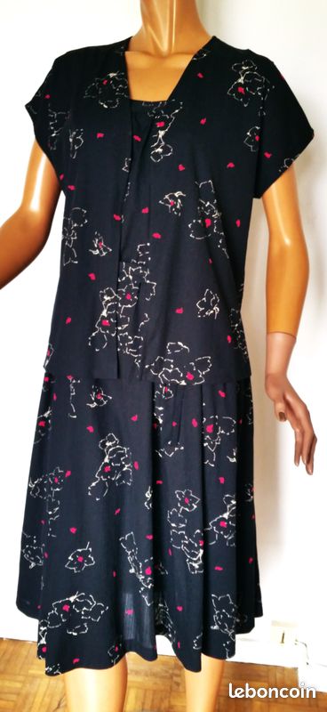 Ensemble vintage d'été ou pour occasions robe à bretelles et veste