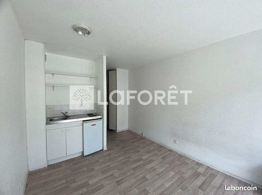 Appartement 1 pièce 20 m² - Bordeaux 33000 (image principale 0)