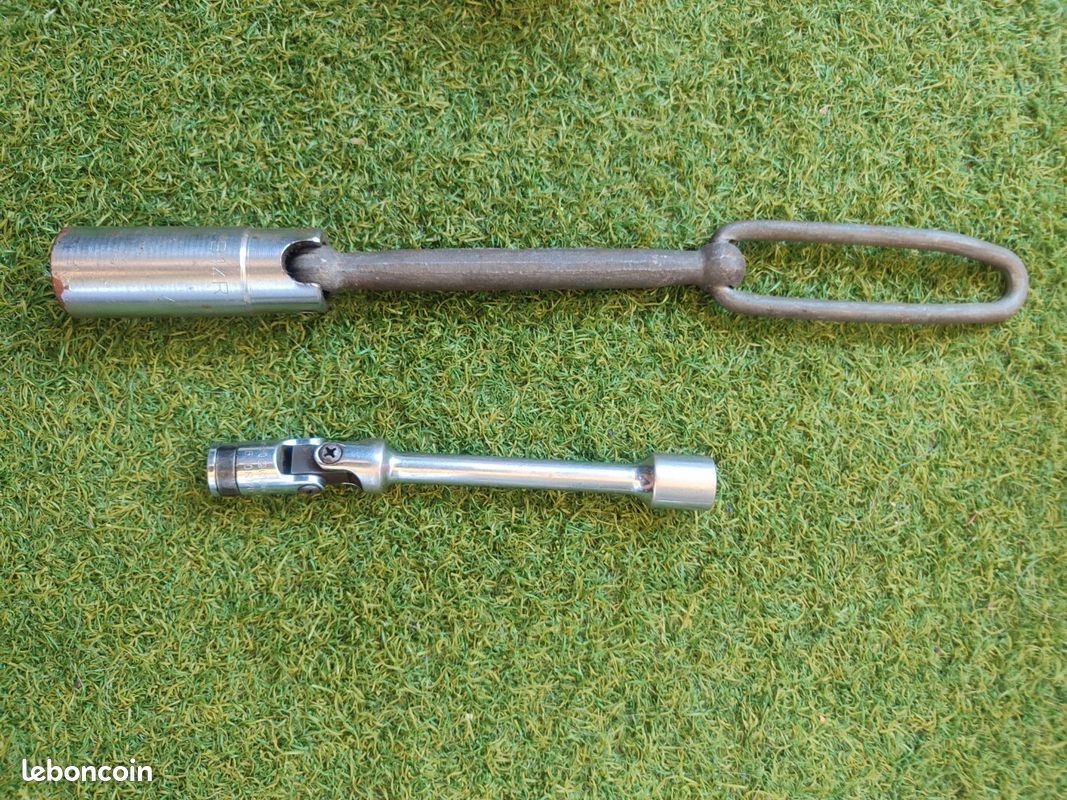 CLÉ À BOUGIE Facom L14 C EUR 30,00 - FR