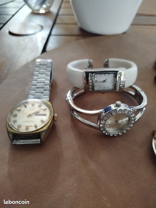 Montre Bracelet Pax Incabloc Occasion - Cadran Blanc, Style Classique, Fonctionnelle