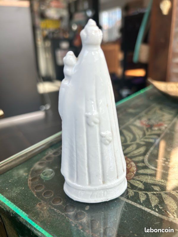 Petite statuette ancienne Vierge à l'Enfant en porcelaine émaillée (image 2)