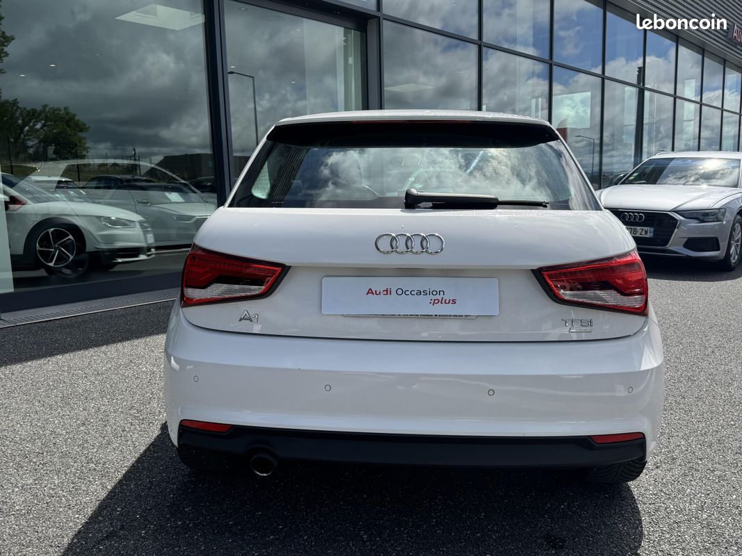 AUDI A1 1.0 TFSI ultra 95 Ambiente (image 11)