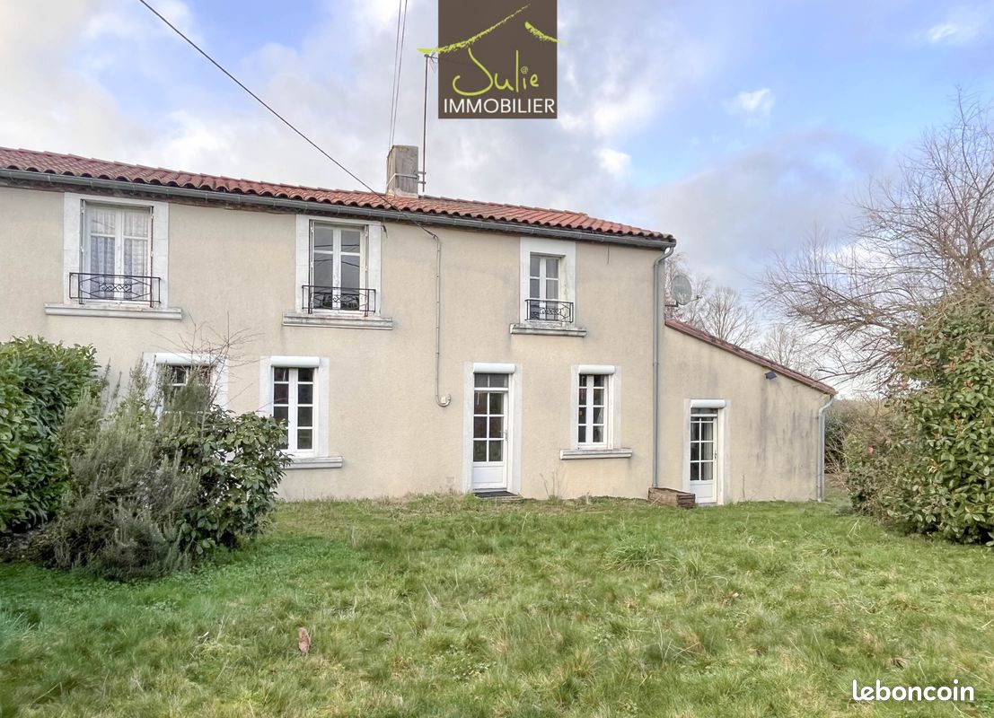 Maison 7 pièces 160 m² · à Bressuire · 160 m² · 118 900 €