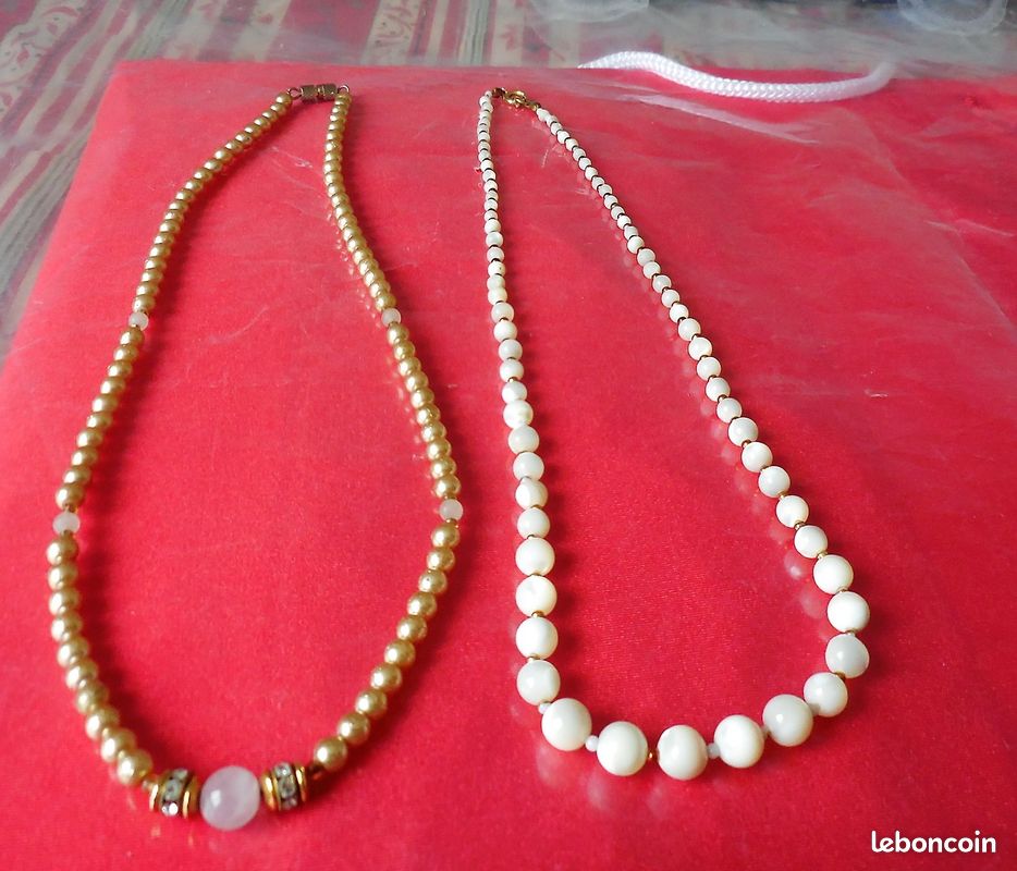 Pour la fête des mamans jolis colliers et sautoirs vintage (image 1)