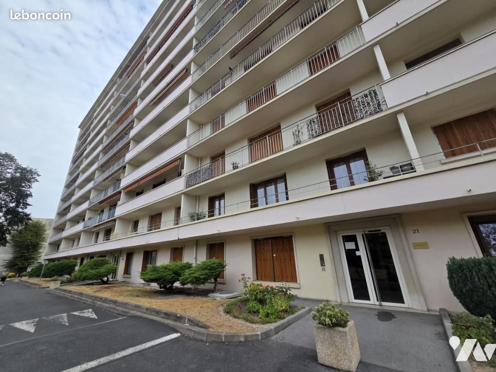 Appartement 4 pièces 90 m² · à Reims · 90 m² · 178 000 €