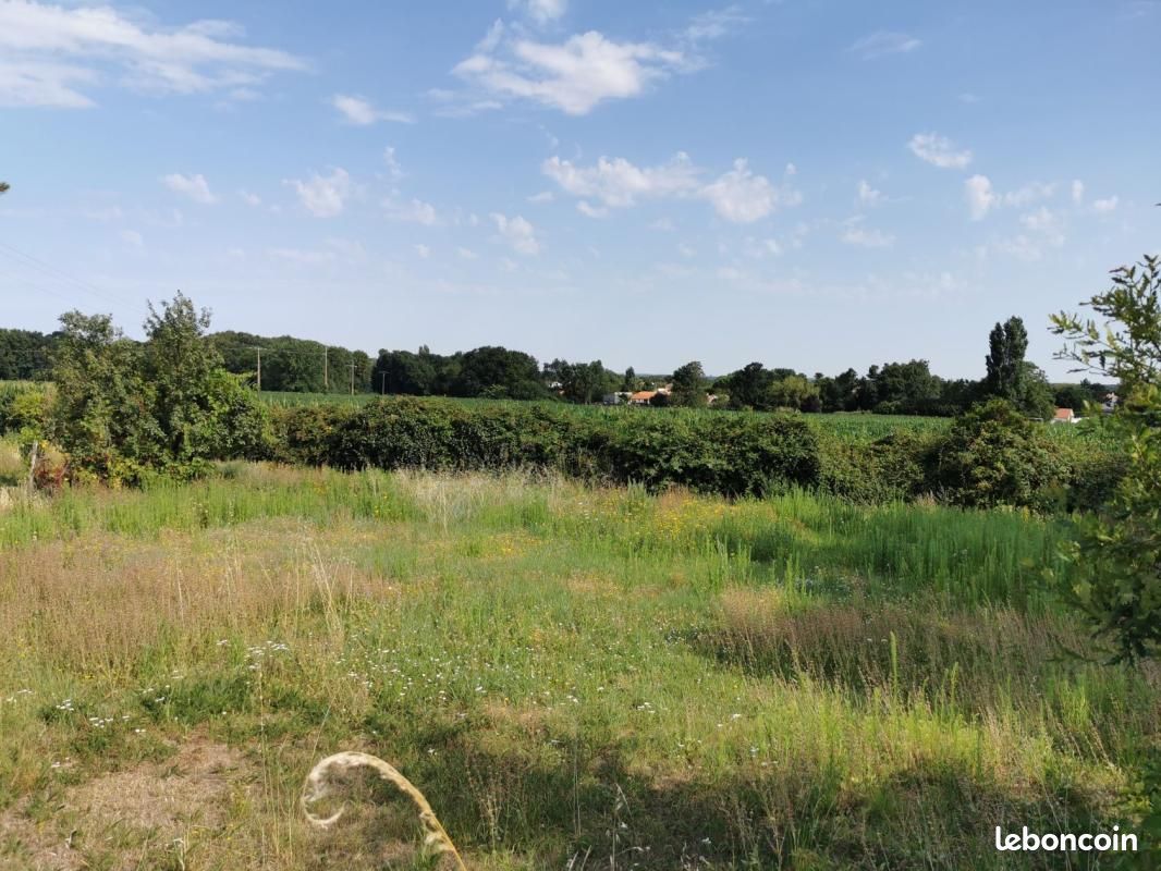Terrain 746 m² Aigrefeuille D Aunis · à Aigrefeuille-d'Aunis · 171 000 €