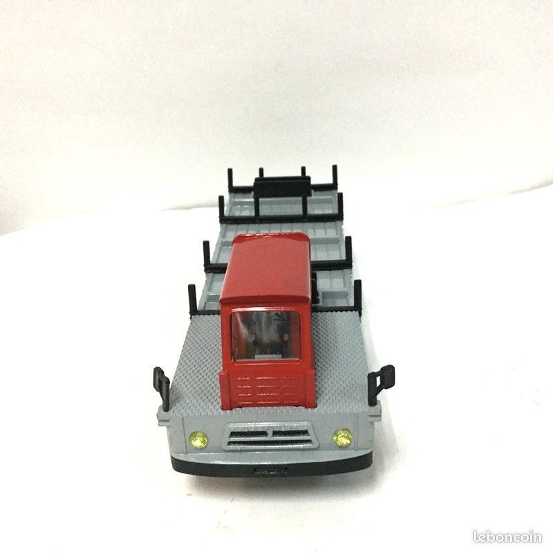 Dinky Toys F n° 885 camion SAVIEM Porte-fer jamais joué en
