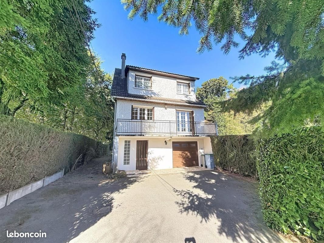 Maison 5 pièces 145 m² · à Les Essarts-le-Roi · 145 m² · 440 000 €