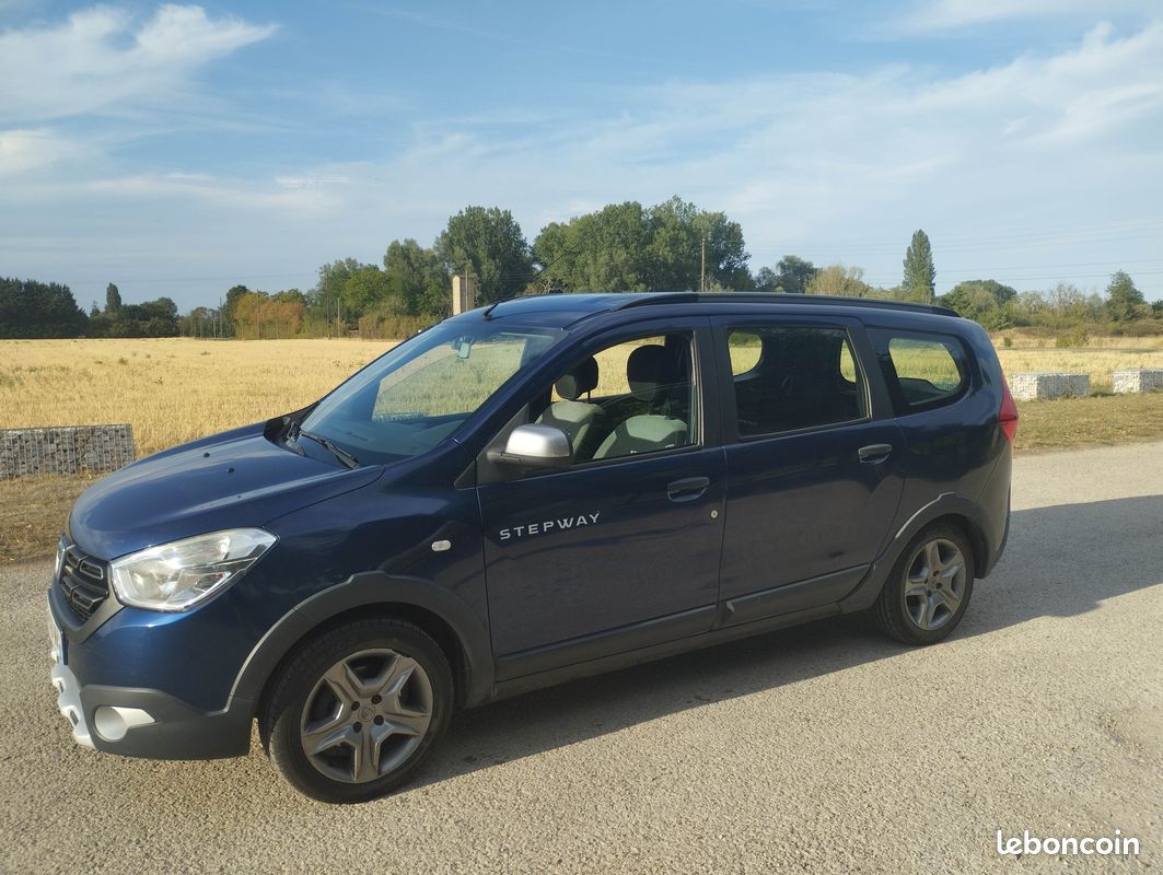 Dacia Lodgy (image 2)