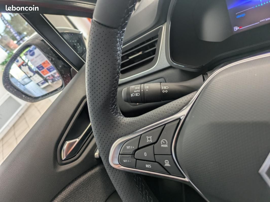 Renault Captur E-TECH FULL HYBRID 160 TECHNO (image 11)