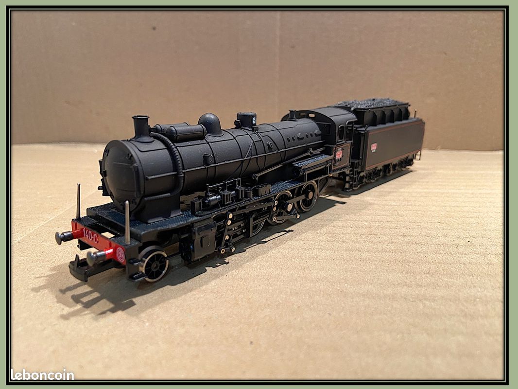 motrice 140 C 8281 RÉSEAU SNCF de MANTES JOUEF HORNBY