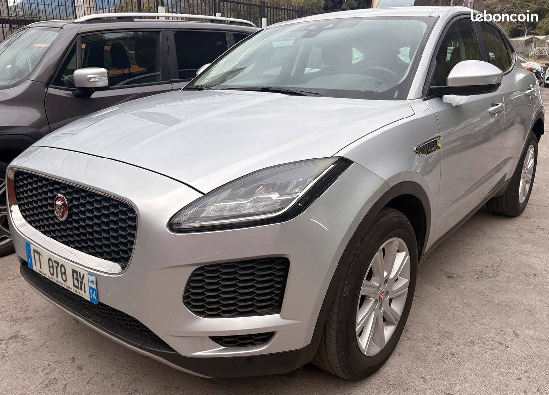 Jaguar e-pace - 2.0 d - 150 ch 2wd bvm r-dynamic s (image 1)