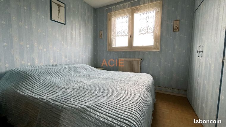 https://img.leboncoin.fr/api/v1/lbcpb1/images/gh/5e/9e/gh5e9e6800c99e32f95a310a09346947e4fb9574.jpg?rule=ad-image