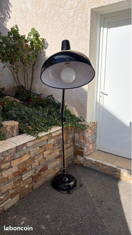 Grand lampadaire articulé noir – Style industriel / vintage (image 3)