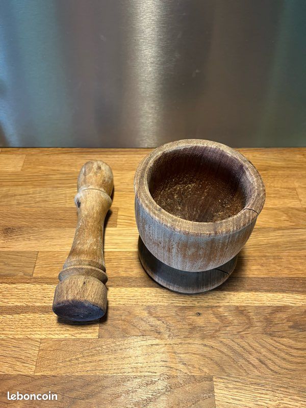 ANCIEN MORTIER CUISINE avec pilon en bois EUR 100,00 - FR