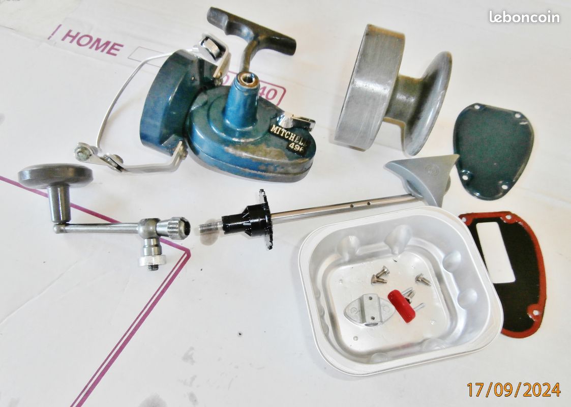 PECHE OU COLLECTION - GROS MOULINET MITCHELL ANCIEN MODELE 496 BI