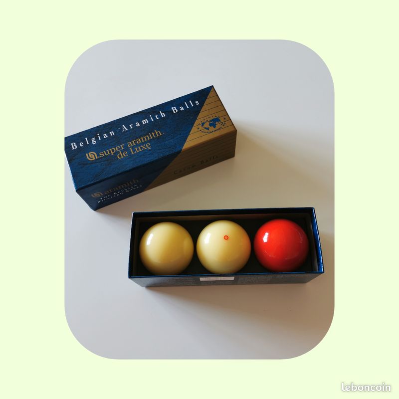 Un coffret de 3 boules de billard - Jeux & Jouets