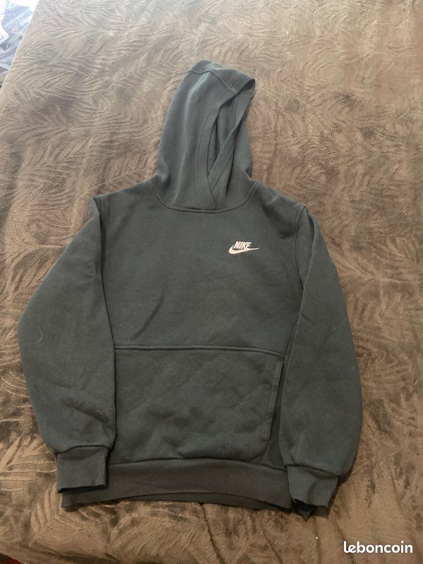 Sweat-shirt Nike 10 ans (image 1)