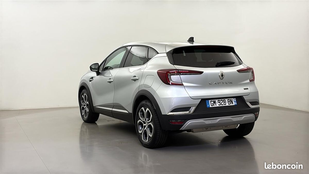 Renault Captur techno E-Tech hybride rechargeable 160 (image 7)
