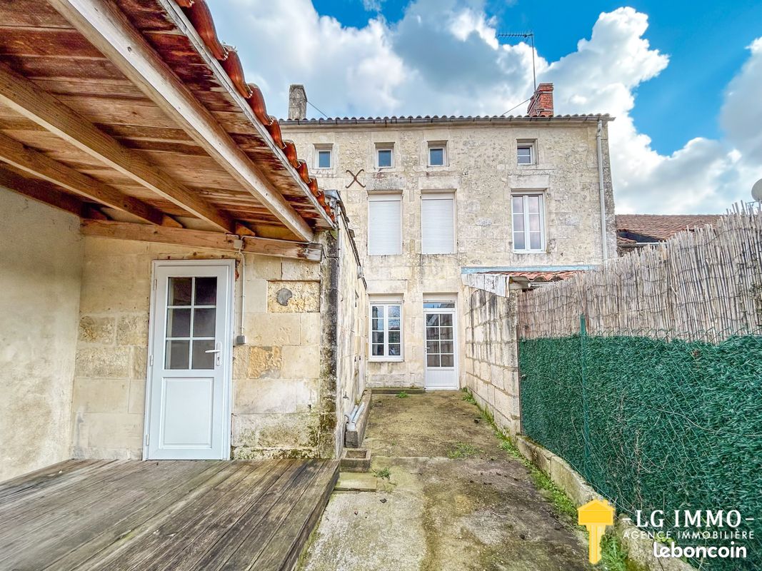 Maison 4 pièces 136 m² · à Pons · 136 m² · 229 750 €