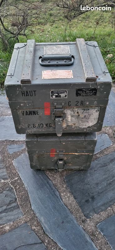 Caisse militaire en bois (image 2)