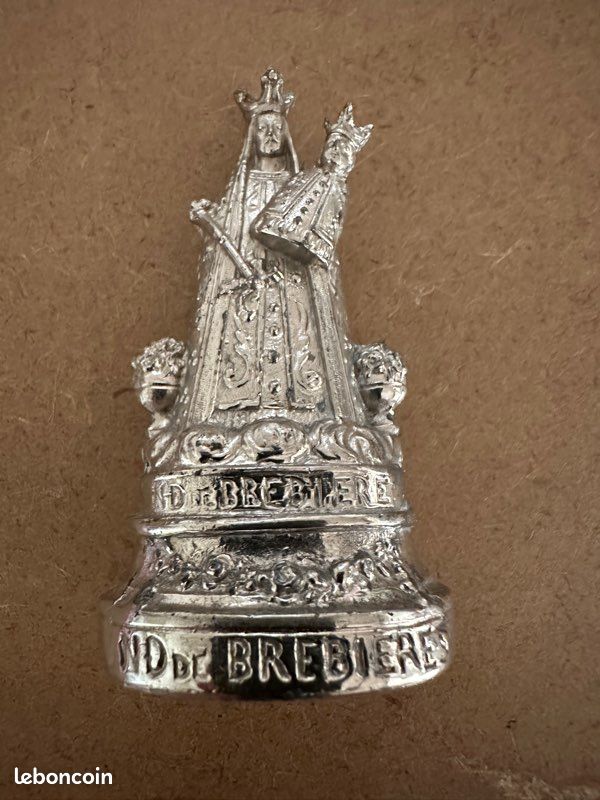 Statuette Notre-Dame de Brébière en régule argenté (image 1)