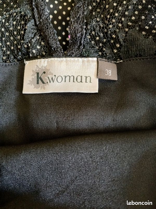 Lot 3 robes 38 (image 8)