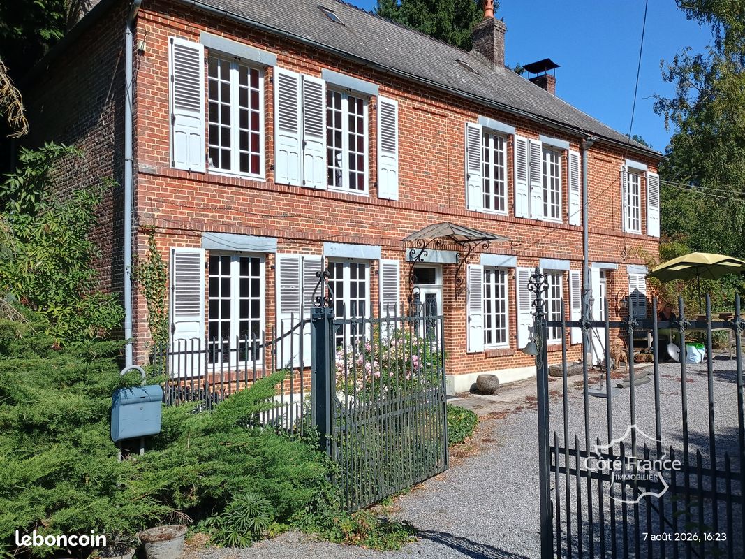 Maison 5 pièces 128 m² · à La Neuville-Housset · 128 m² · 250 000 €