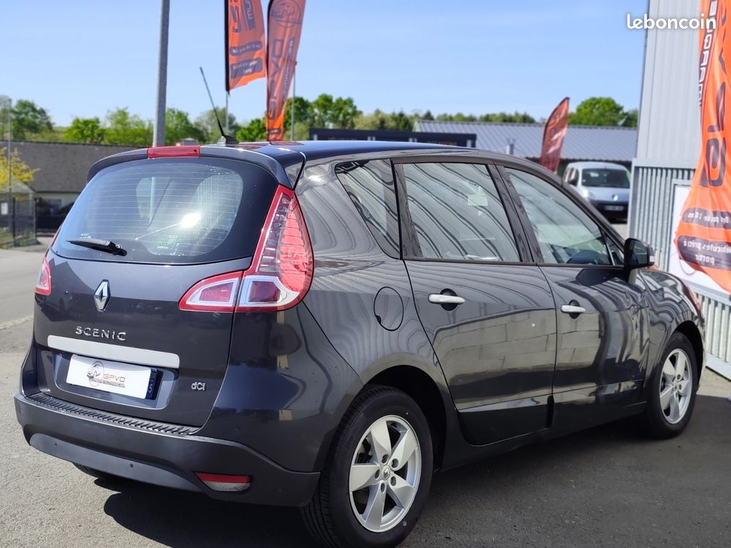 Renault SCENIC III DCI 110 FAP ECO2 DYNAMIQUE EURO 5 EDC ✅️ Révisé / Boite Automatique / Freins Avant et Arrière neufs / 4 pneus neufs / Garantie✅️ (image 6)