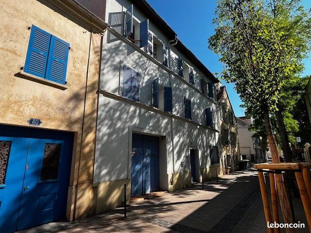Appartement 6 pièces 129 m² · à Rueil-Malmaison · 129 m² · 829 900 €