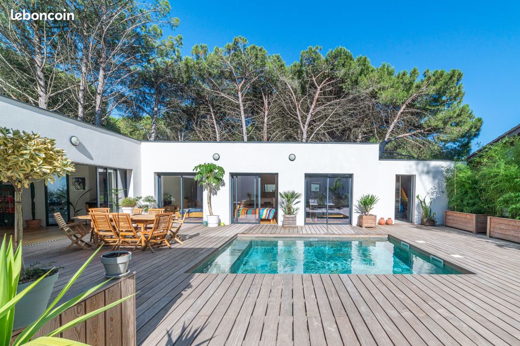 Maison 6 pièces 150 m² · à Aigues-Mortes · 150 m² · 849 000 €