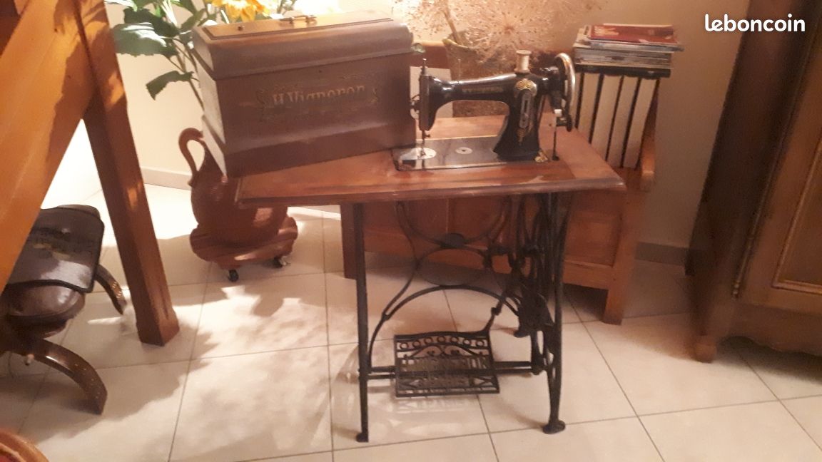 A vendre Ancienne Machine à coudre (image 1)
