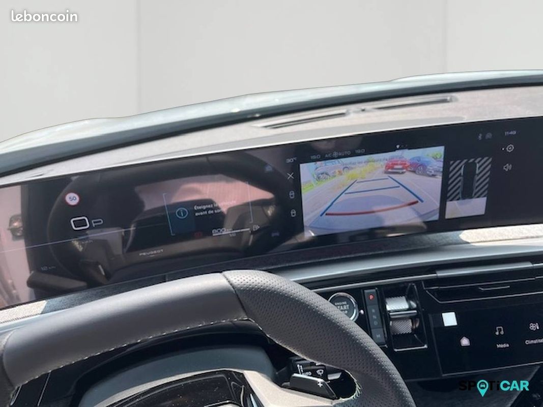 PEUGEOT 3008 Hybrid 145 e-DCS6 GT (image 14)
