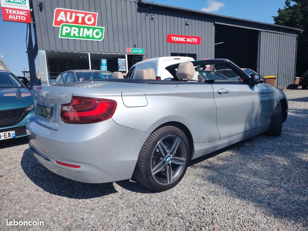 BMW 220i Cabriolet Sport (image 9)