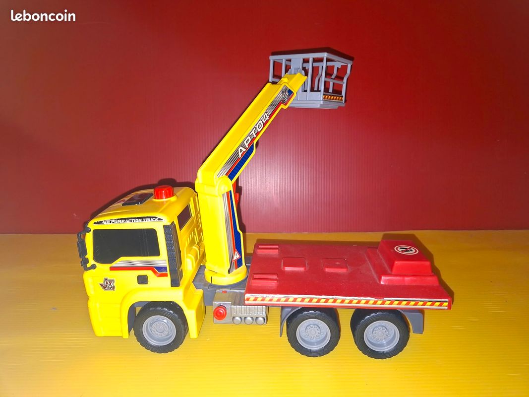 Camion-nacelle élévatrice (cherry picker) de la marque Dickie Toys (référence 3805002) (image 2)