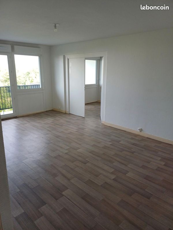 Appartement a louer neuilly-sur-marne - 4 pièce(s) - 87 m2 - Surfyn
