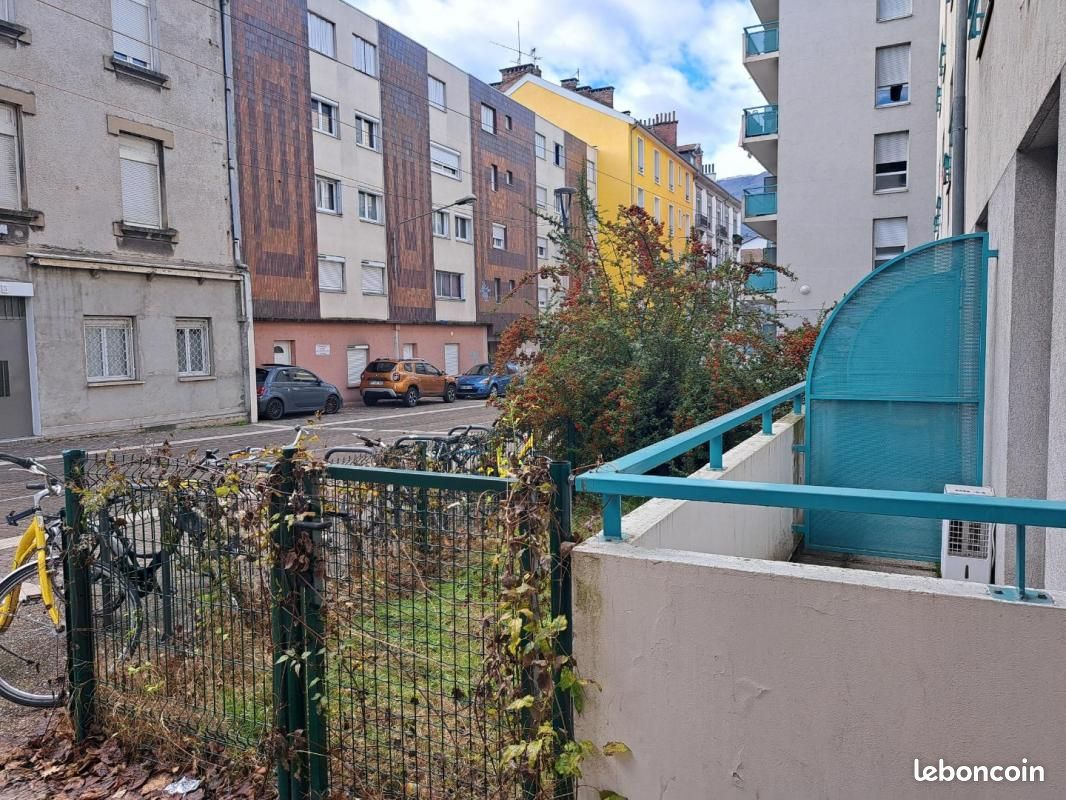 Appartement a louer fontaine - 1 pièce(s) - 19 m2 - Surfyn