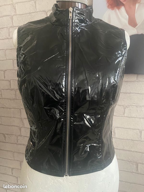 Gilet en vinyle (image 1)