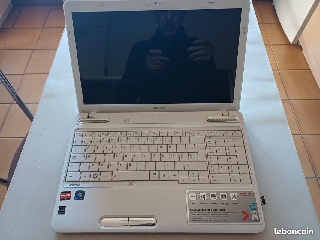 Palmrest Toshiba Satellite L650 V000210750 – France TVA (Occasion, Bon état)