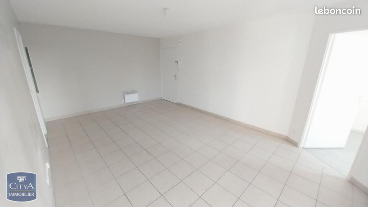 Appartement 2 pièces 53 m² · à Hénin-Beaumont · 53 m² · 680 €